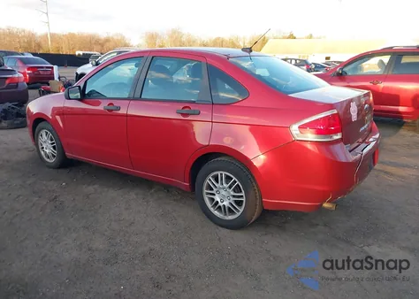 2010 Ford Focus Se z USA, uszkodzony, nr VIN 1FAHP3FN9AW170588
